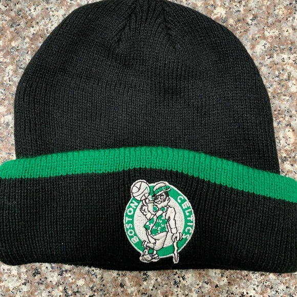 New Era Boston Celtics Hardwood Classic Beanie Skullcap! - Picture 1 of 2